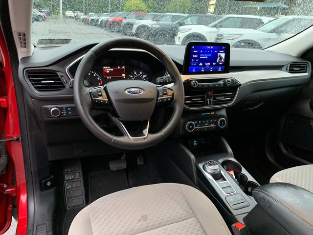 Used 2022 Ford Escape SE w/ Cold Weather Package AWD/4WD image 19