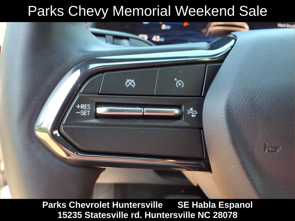 Certified 2025 Chevrolet Equinox EV RS FWD image 10