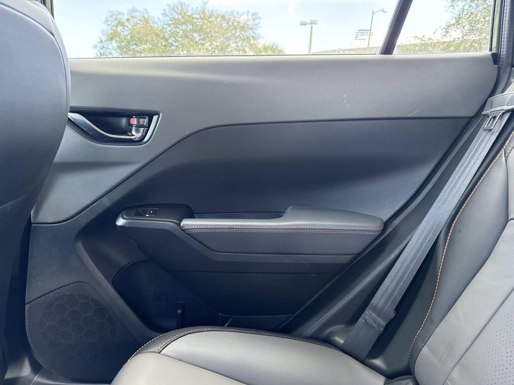 Used 2024 Subaru Crosstrek 2.5i Limited w/ Crosstrek Mirror Package image 15