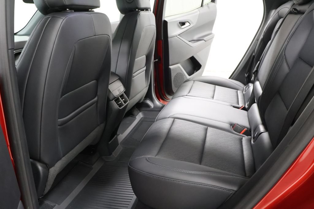New 2027 Chevrolet Equinox LT w/ Convenience Package II FWD image 27