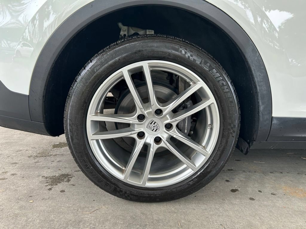 Used 2019 Porsche Cayenne AWD/4WD image 18