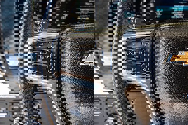 Used 2023 Chevrolet Silverado 1500 LTZ image 9