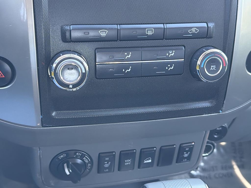 Used 2011 Nissan Frontier SL AWD/4WD image 13