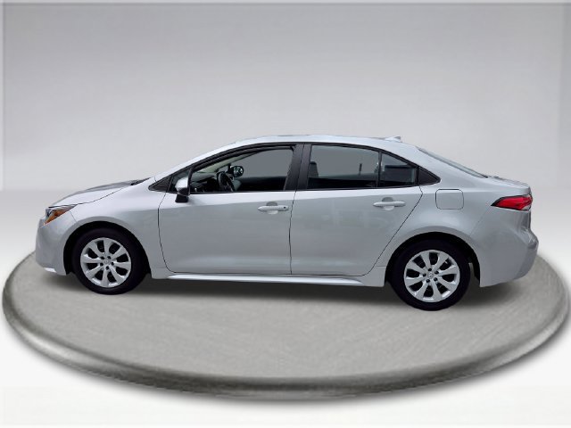 Used 2023 Toyota Corolla LE FWD image 16