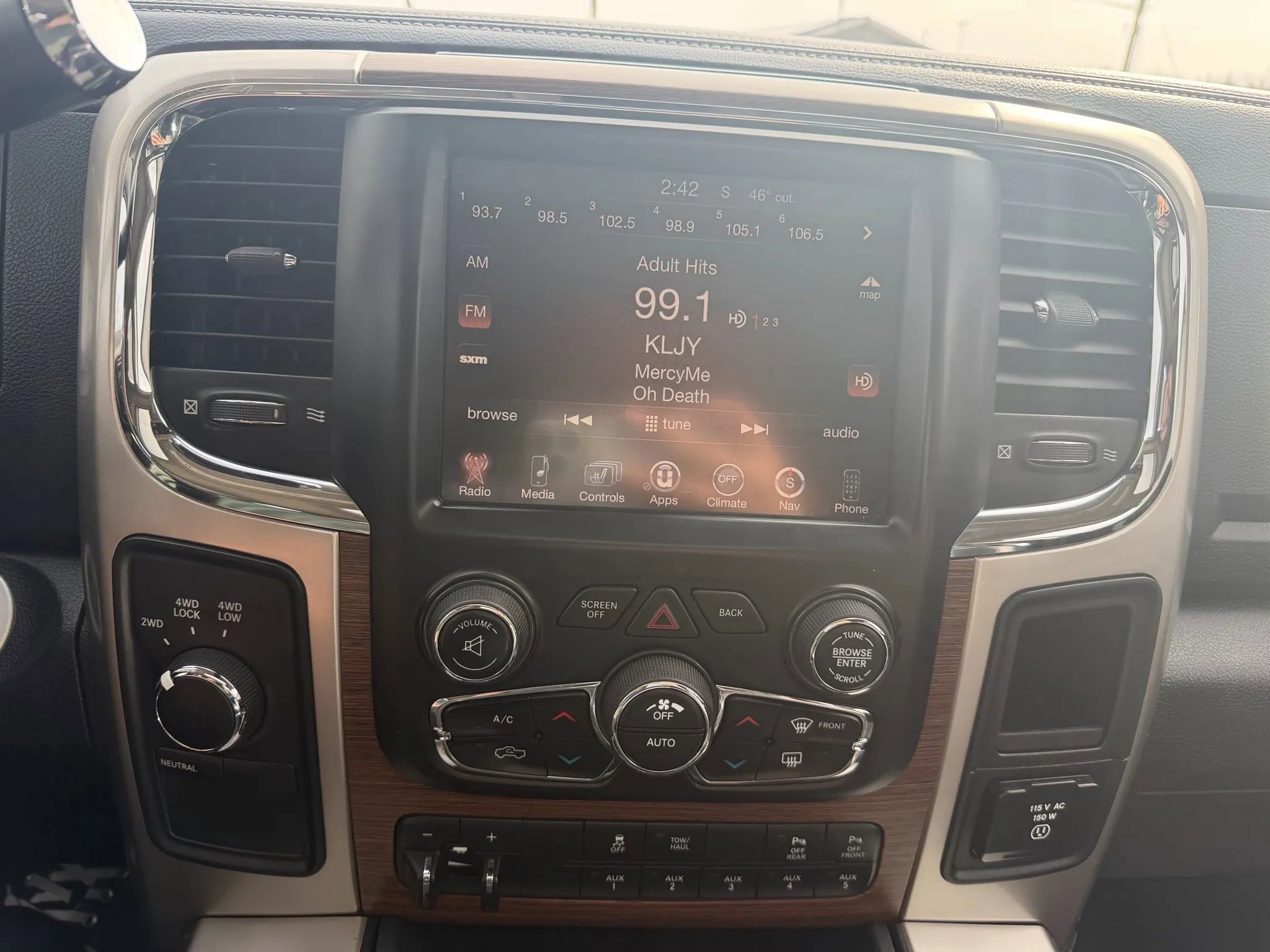 Used 2016 RAM 2500 Laramie w/ Convenience Group image 24