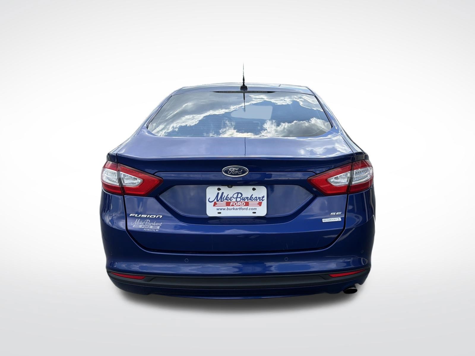 Used 2016 Ford Fusion SE w/ Equipment Group 202A FWD image 10