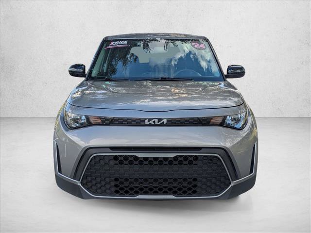 Used 2024 Kia Soul LX w/ Option Group 015 FWD image 2
