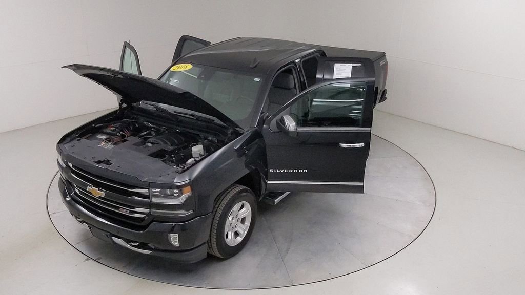 Used 2016 Chevrolet Silverado 1500 LTZ Z71 w/ LTZ Plus Package AWD/4WD image 43