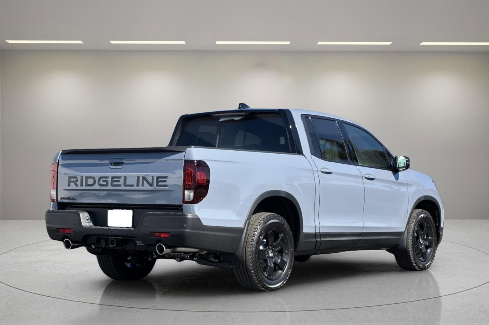 New 2026 Honda Ridgeline Black Edition image 3