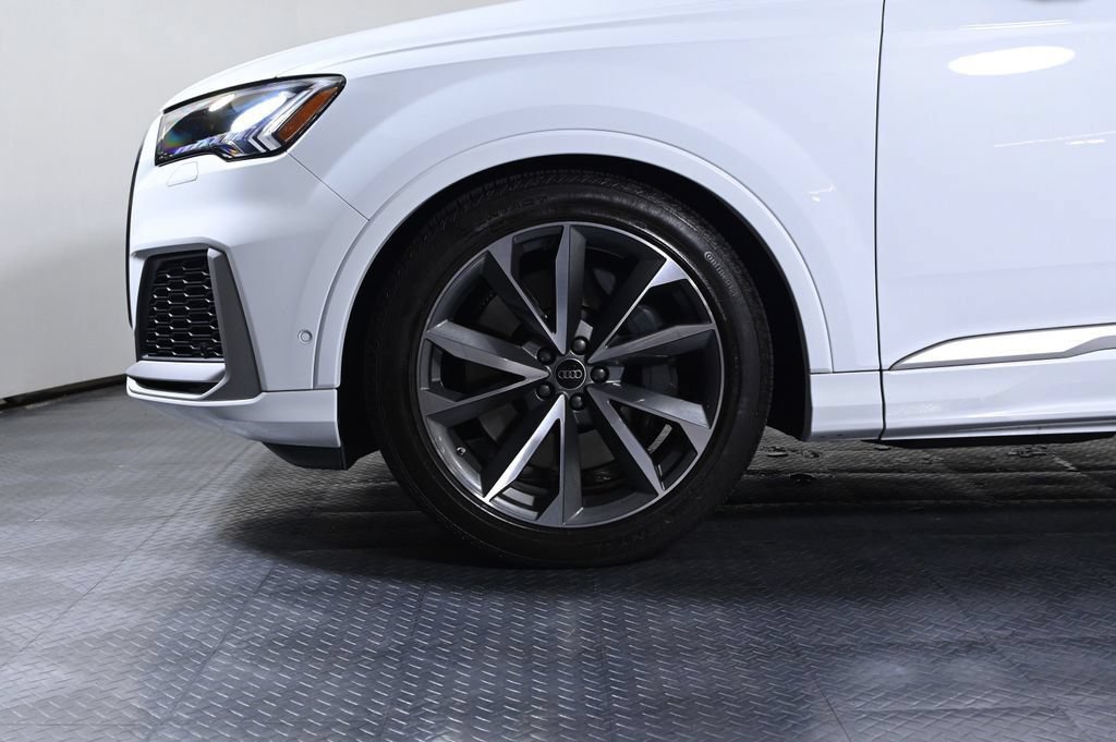 Used 2023 Audi SQ7 Prestige w/ Prestige Package AWD/4WD image 25