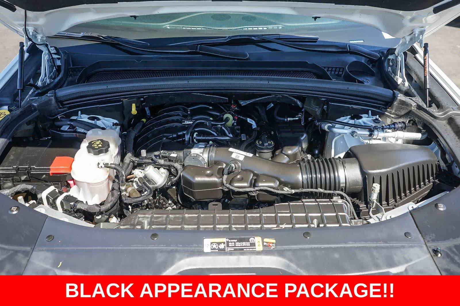 Used 2023 Jeep Grand Cherokee Limited w/ Black Appearance Package AWD/4WD image 23