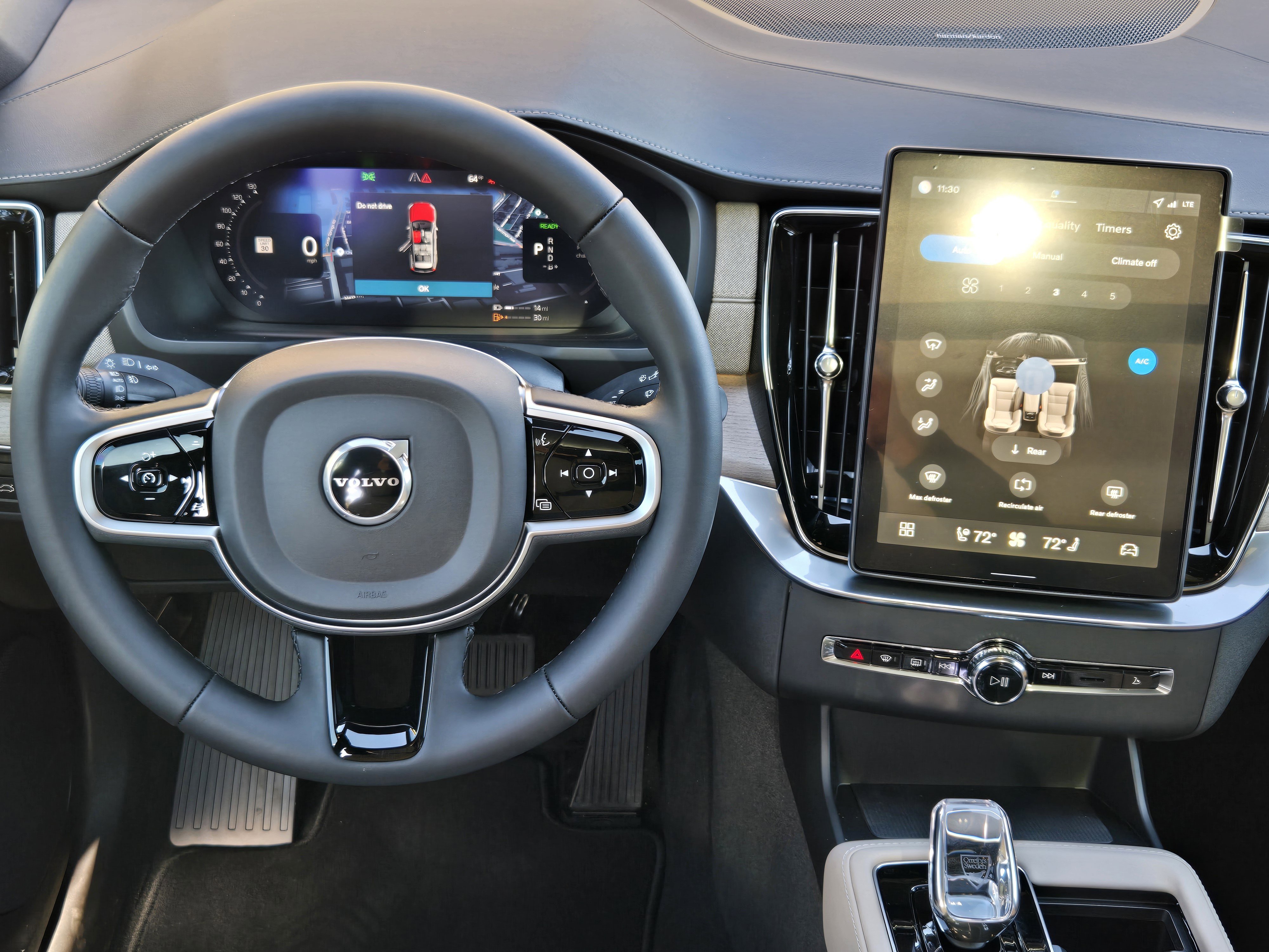 New 2026 Volvo XC90 T8 Plus image 31