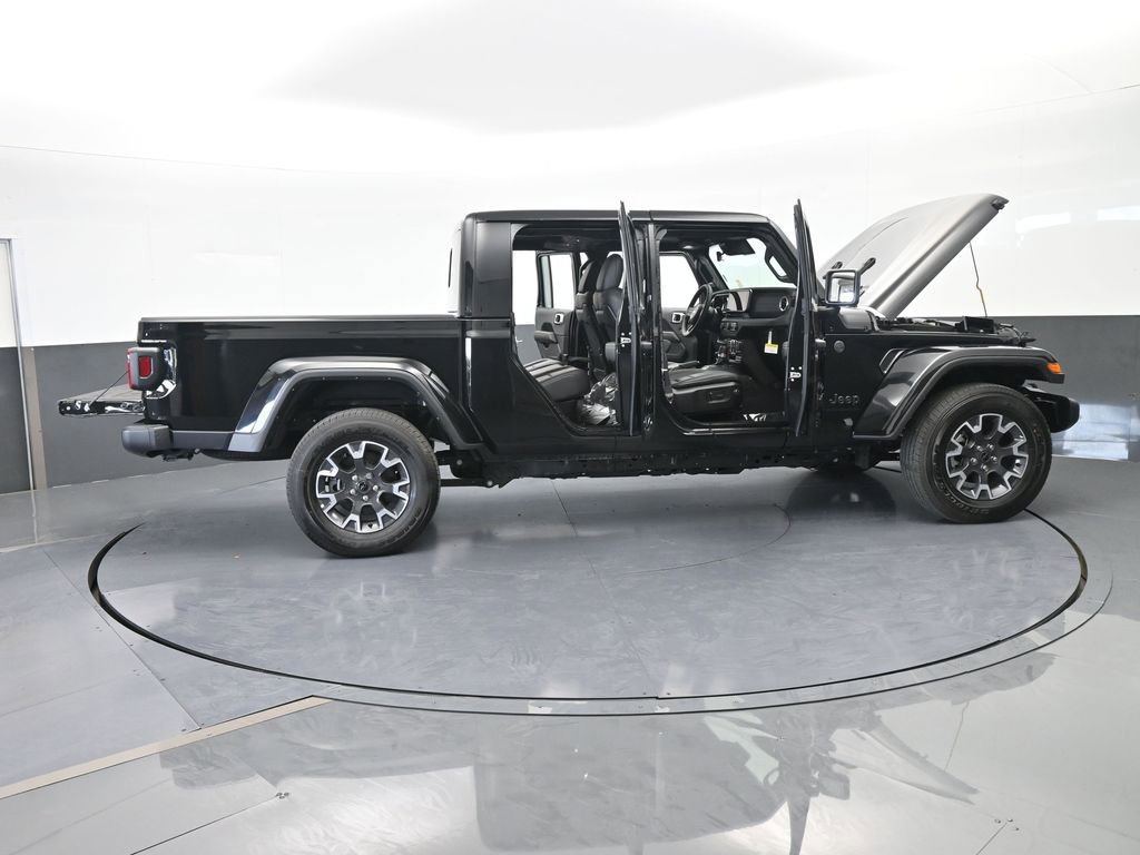 Used 2024 Jeep Gladiator Sport w/ Premium Package AWD/4WD image 72