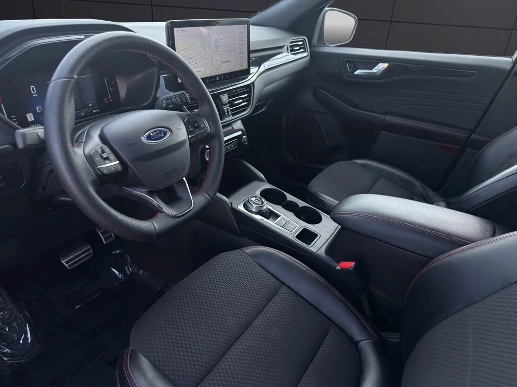 Used 2024 Ford Escape ST-Line w/ Tech Pack #1 FWD image 10