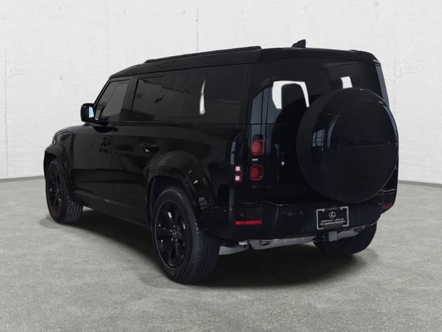 Used 2025 Land Rover Defender 110 X-Dynamic SE image 7