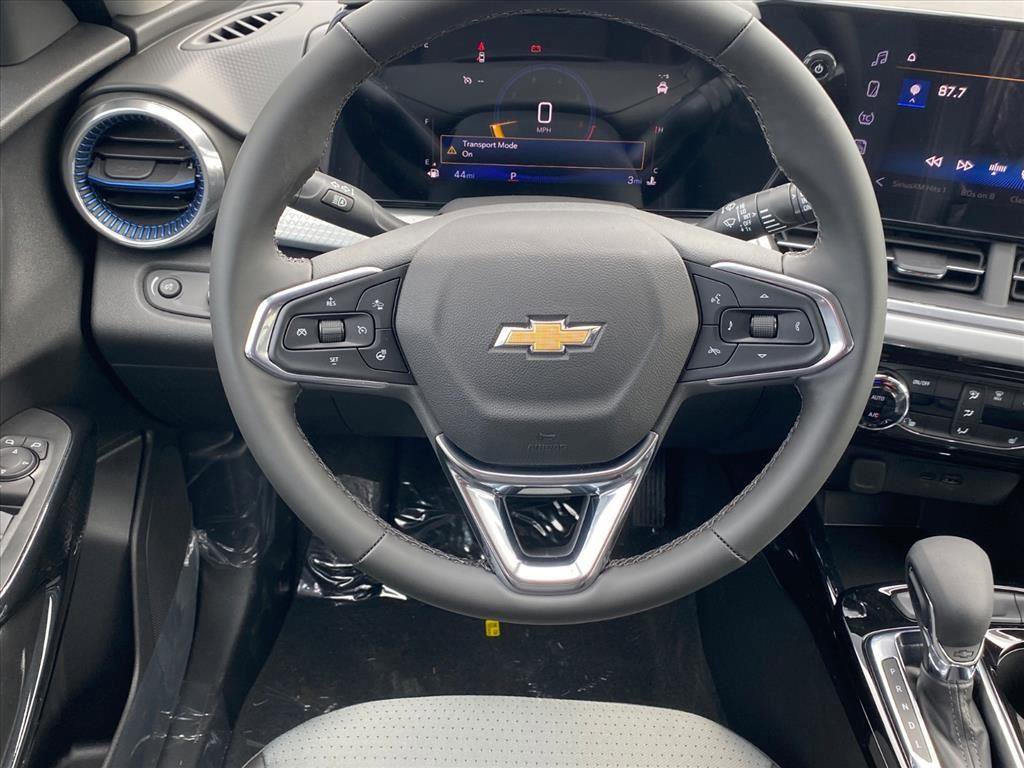 New 2026 Chevrolet Trax LT w/ LT Convenience Package image 7