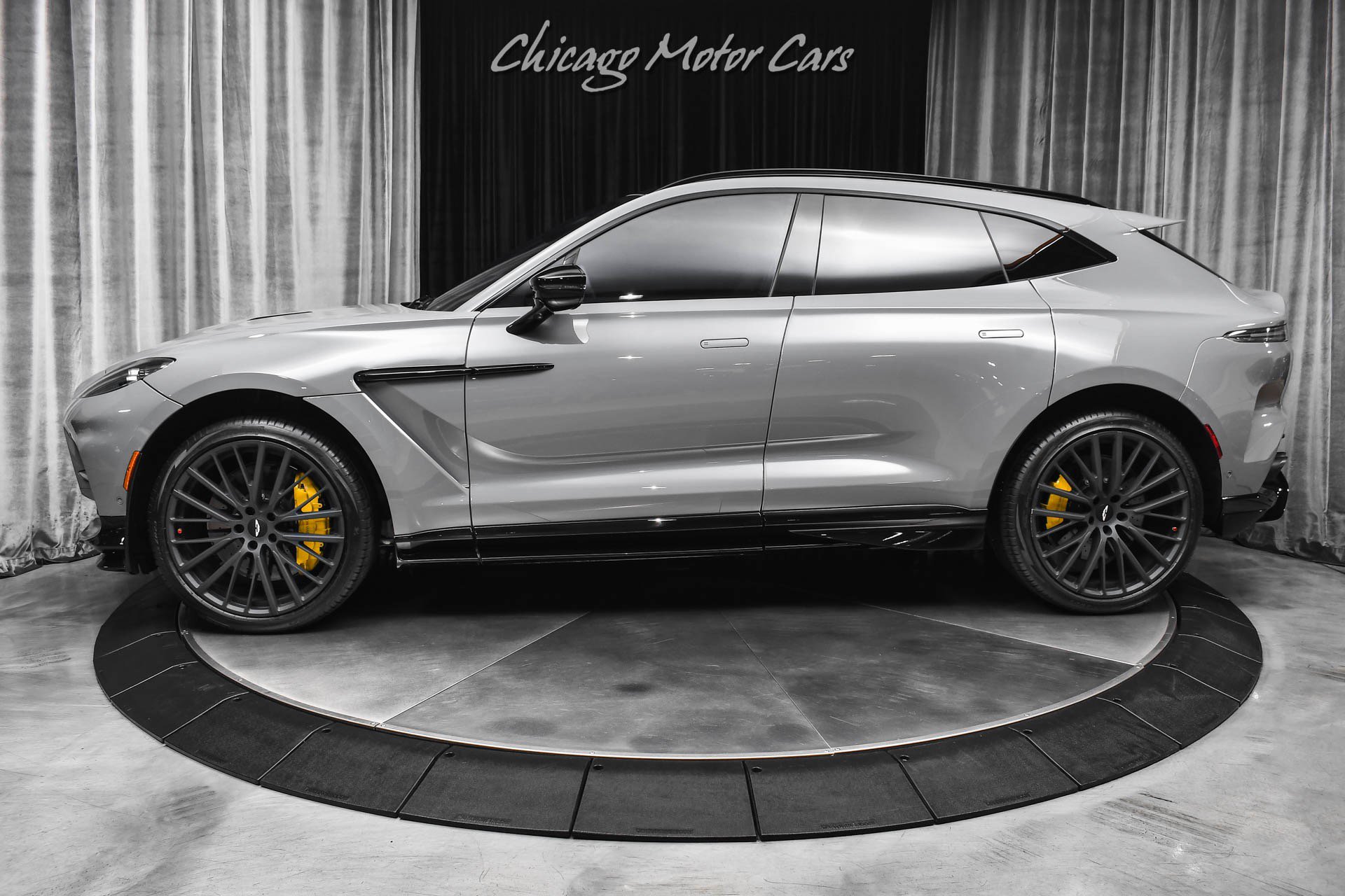 Used 2025 Aston Martin DBX 707 AWD/4WD video 1
