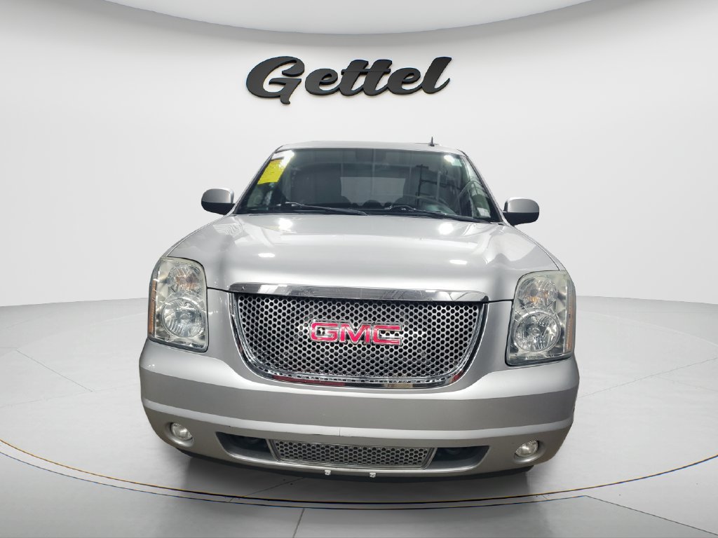 Used 2014 GMC Yukon Denali AWD/4WD image 2