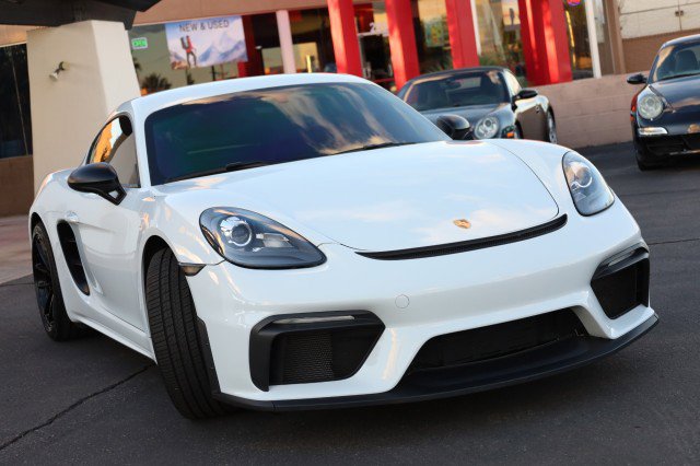 Used 2018 Porsche 718 Cayman image 2