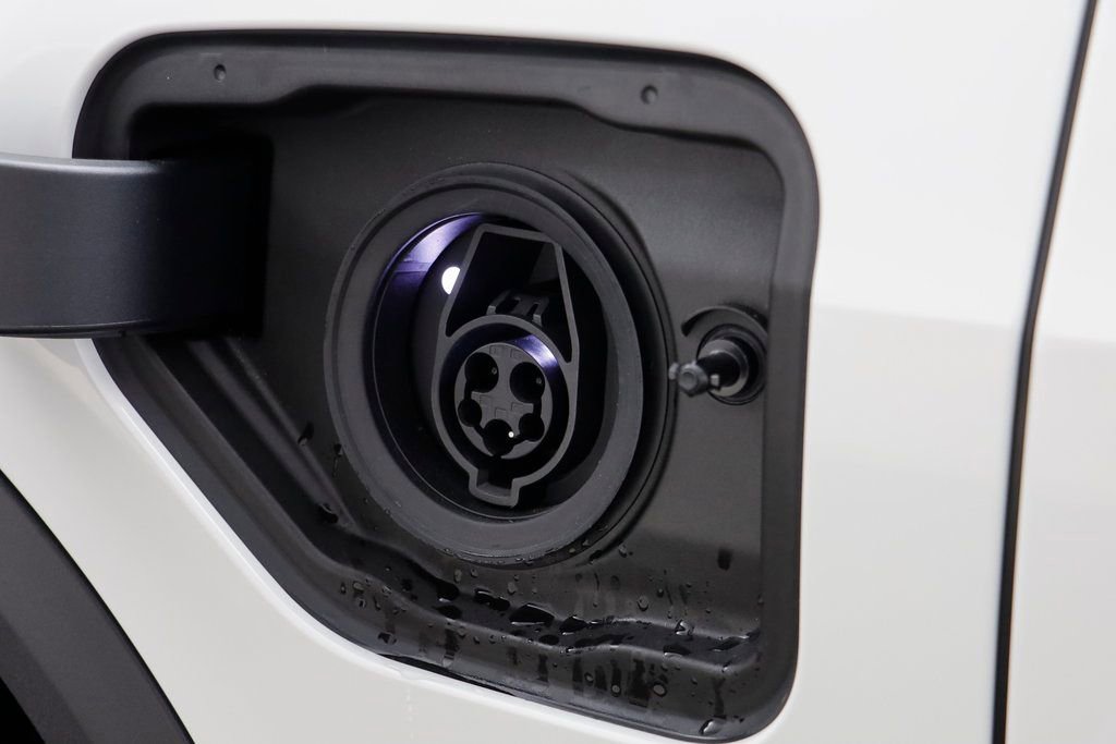 New 2026 BMW X5 xDrive50e AWD/4WD image 4