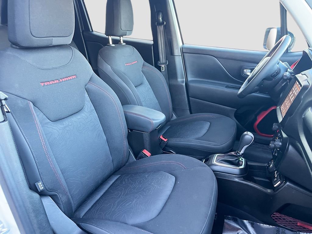 Used 2023 Jeep Renegade Trailhawk AWD/4WD image 27