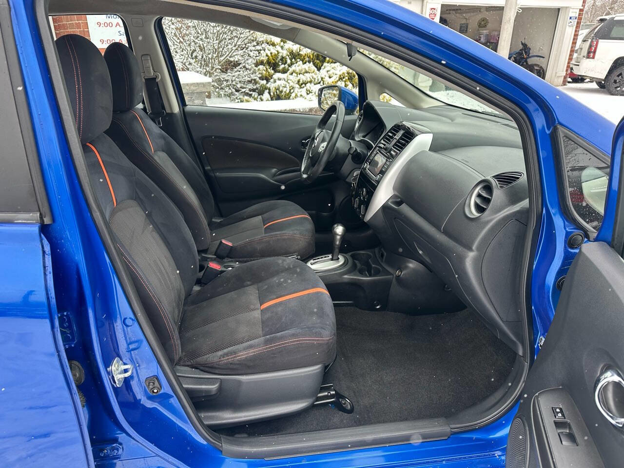 Used 2017 Nissan Versa Note SR image 24