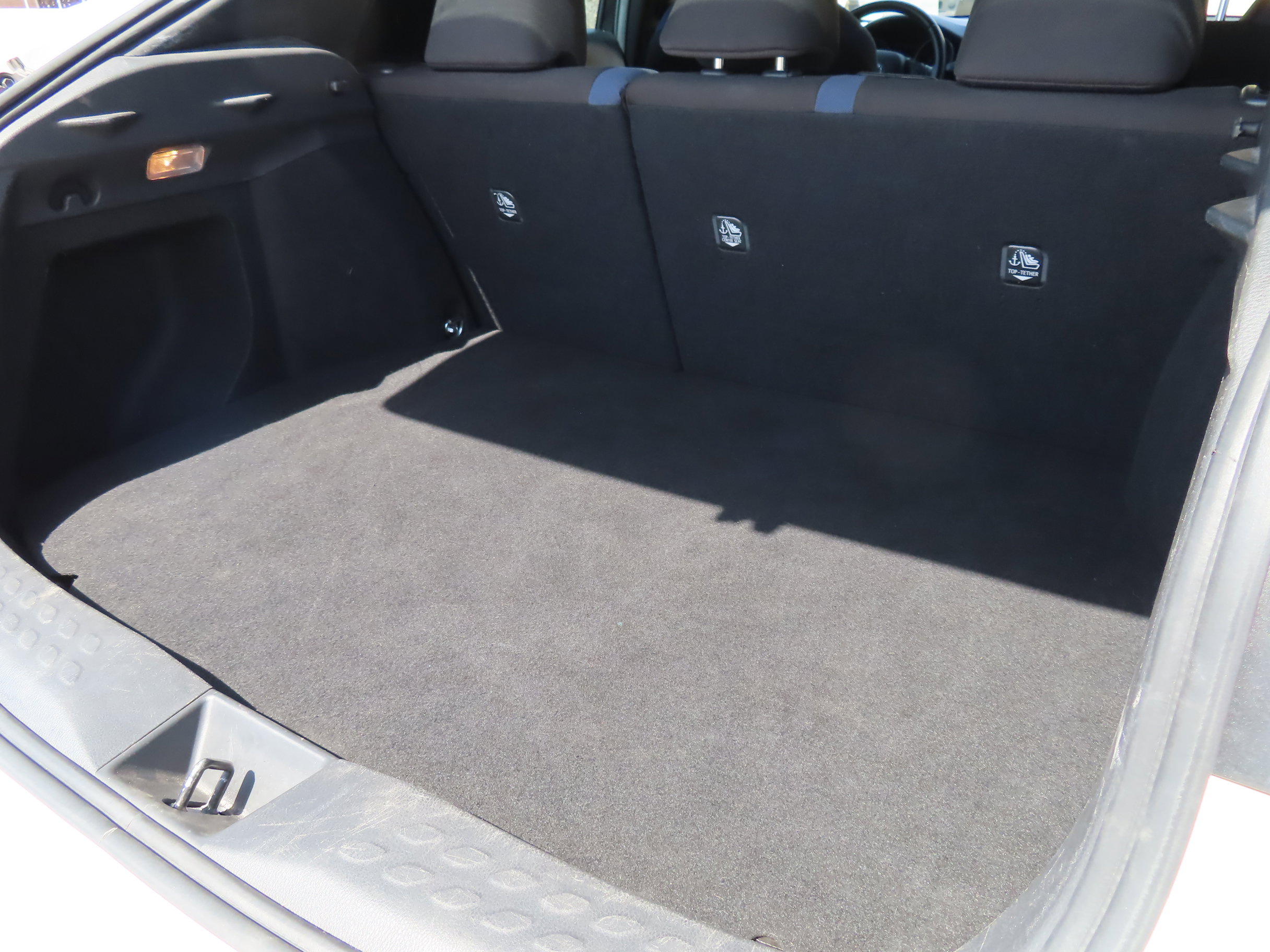 Used 2020 Toyota C-HR XLE image 14