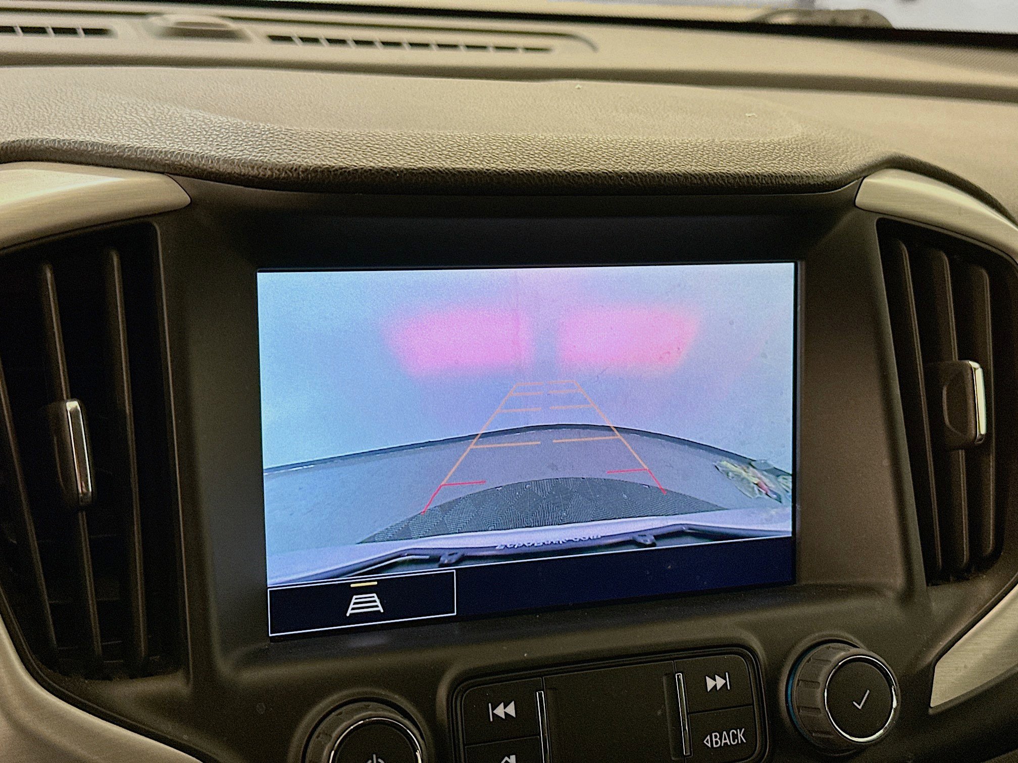 Used 2024 GMC Terrain SLT image 23