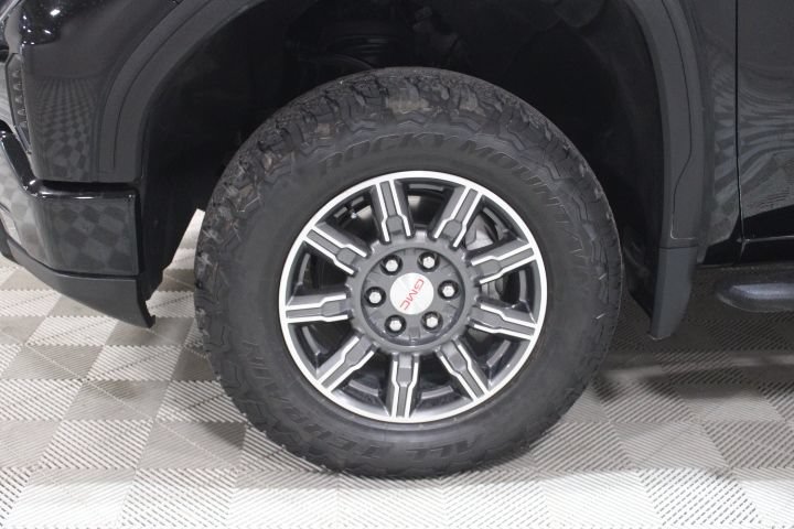 Used 2024 GMC Sierra 1500 AT4 w/ Technology Package AWD/4WD image 43