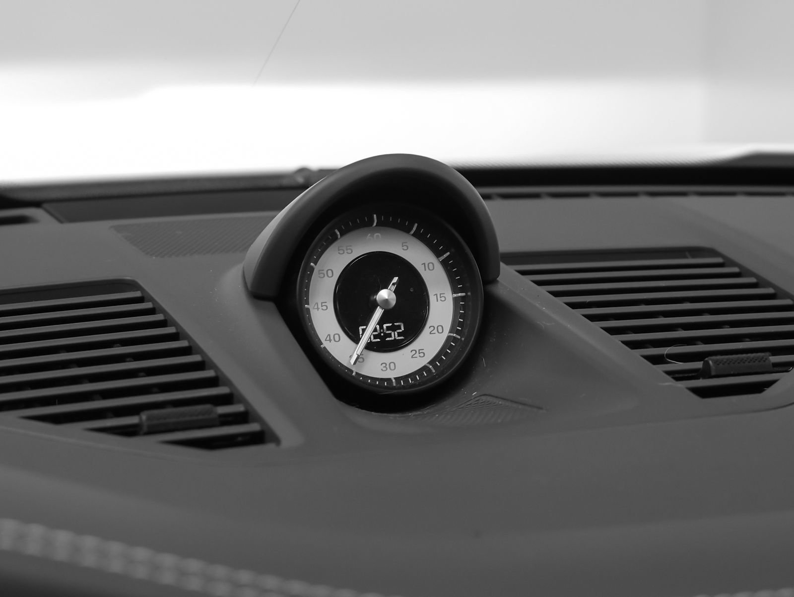 Certified 2020 Porsche 911 Carrera 4S image 49