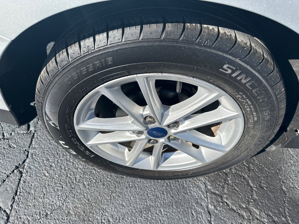 Used 2016 Ford Focus SE image 6