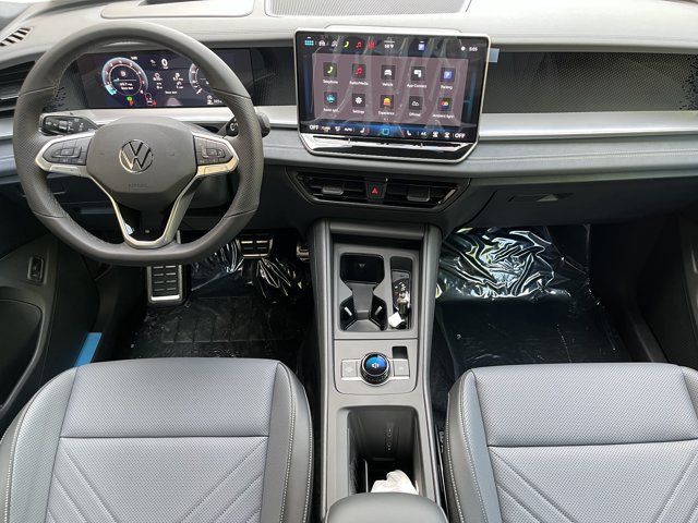 New 2026 Volkswagen Tiguan SE R-Line AWD/4WD image 9