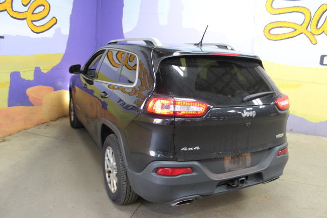 Used 2015 Jeep Cherokee Latitude w/ Comfort/Convenience Group AWD/4WD image 6