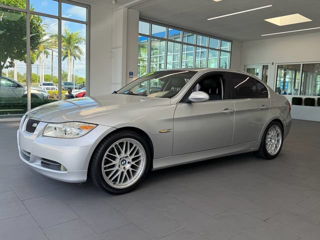 Used 2006 BMW 330i Sedan RWD image 3