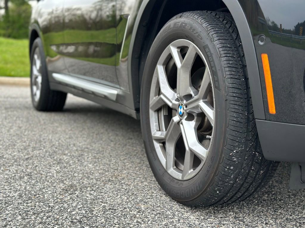 Certified 2023 BMW X4 xDrive30i w/ Premium Package AWD/4WD image 9