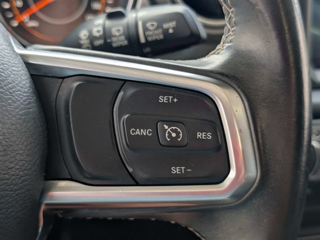 Used 2019 Jeep Wrangler Unlimited Sahara w/ Uconnect 4C Nav & Sound Group AWD/4WD image 25