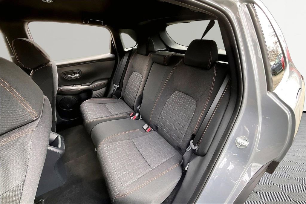 Used 2025 Honda HR-V Sport image 16