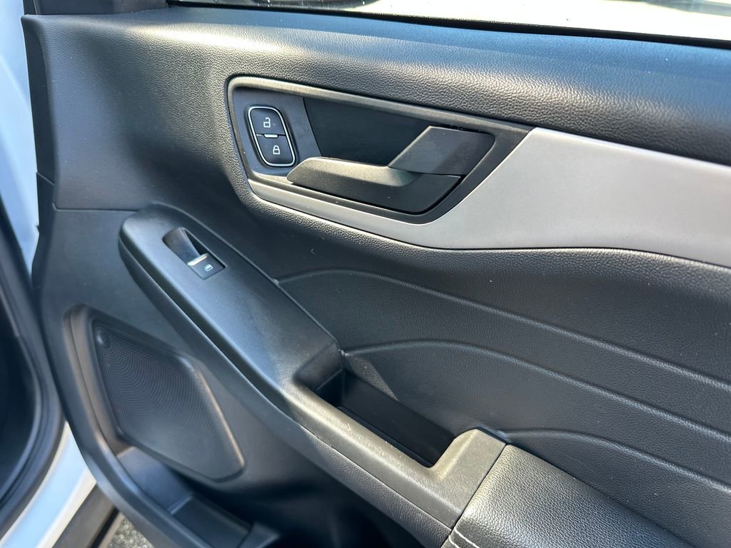 Used 2022 Ford Escape S image 40