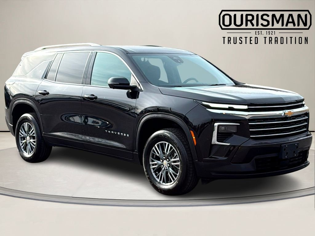 Used 2024 Chevrolet Traverse LT image 1