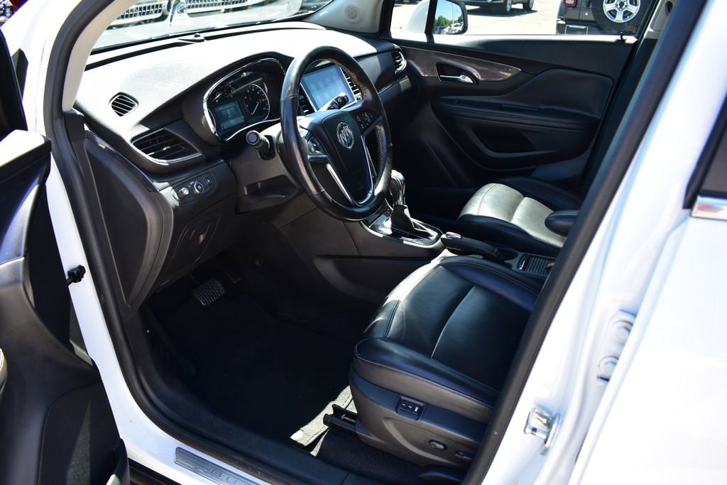 Used 2019 Buick Encore Essence FWD image 15