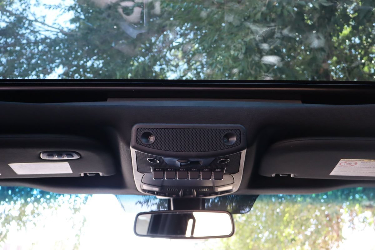 Used 2019 Ford F350 Platinum w/ Platinum Ultimate Package AWD/4WD image 28