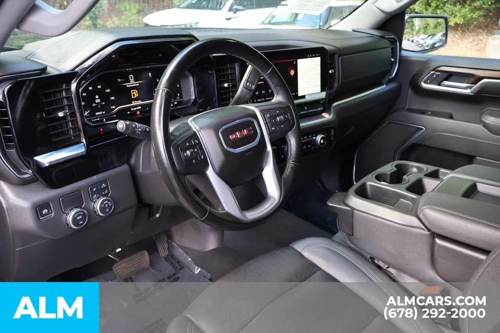 Used 2025 GMC Sierra 1500 SLT RWD image 9