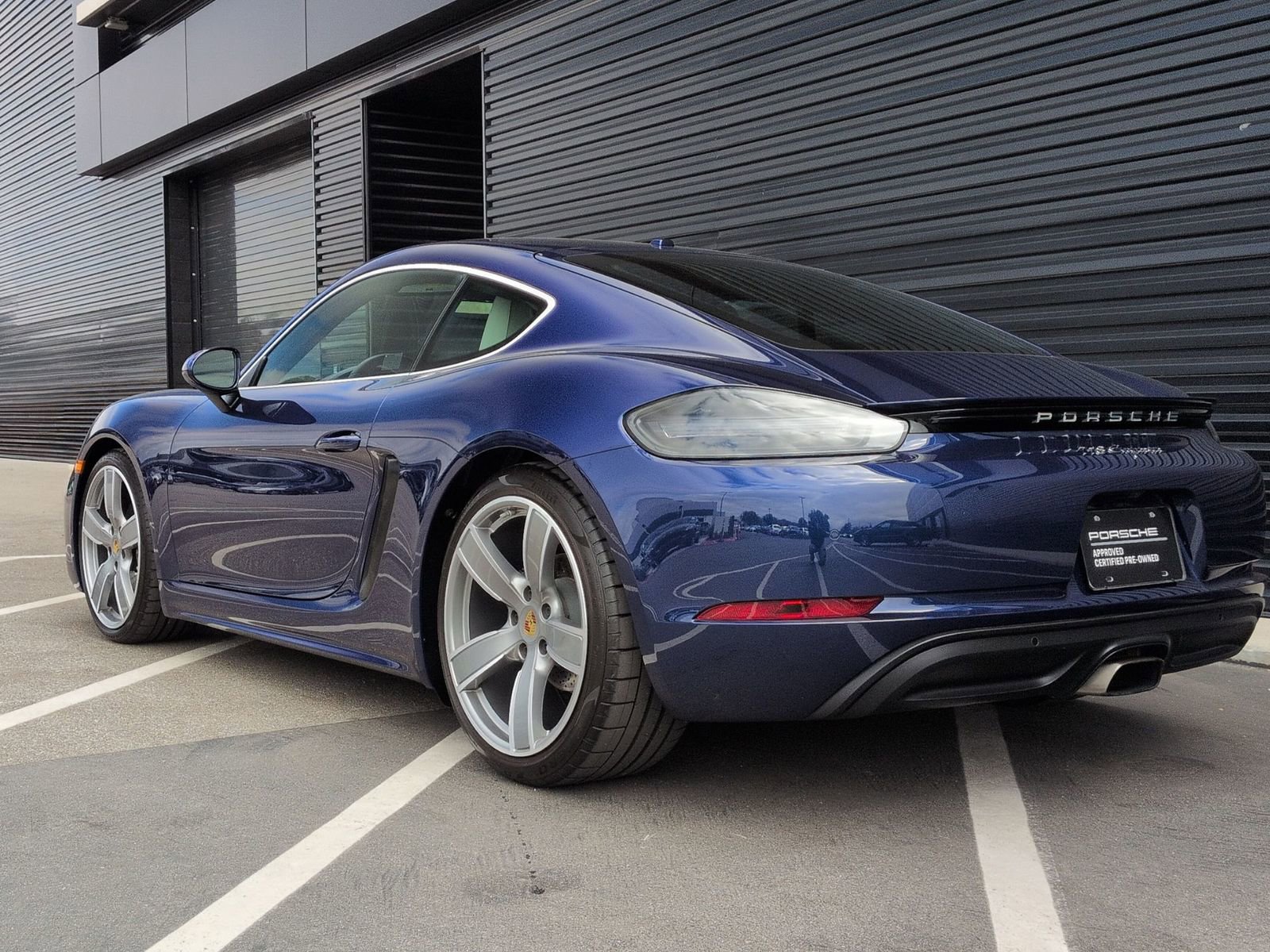 Certified 2025 Porsche 718 Cayman image 3
