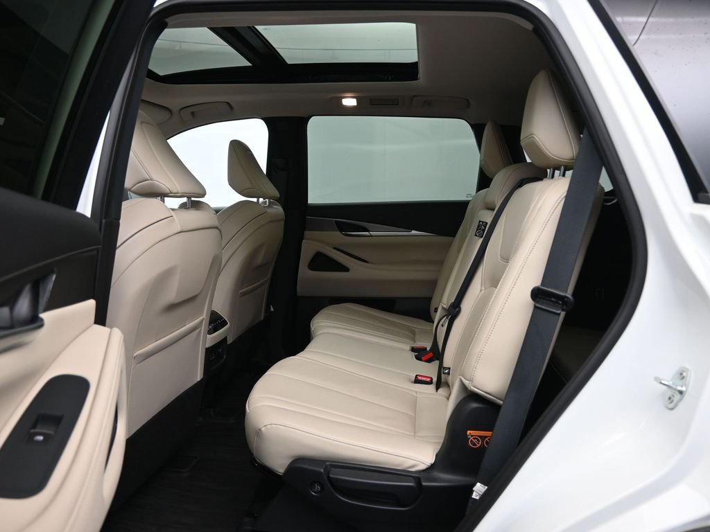 Used 2023 INFINITI QX60 Luxe image 30