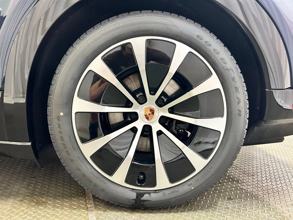 New 2026 Porsche Cayenne Electric AWD/4WD image 34