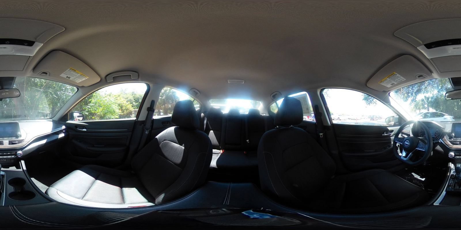 Used 2025 Nissan Altima 2.5 SV FWD image 43