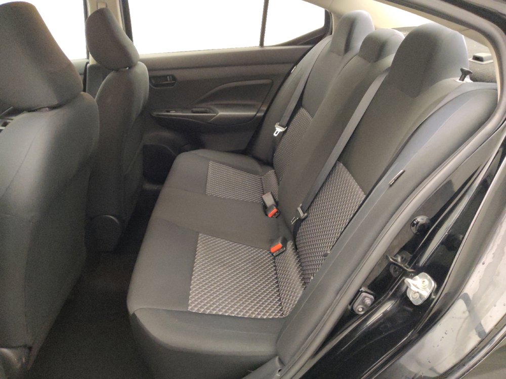 Used 2020 Nissan Versa S FWD image 18