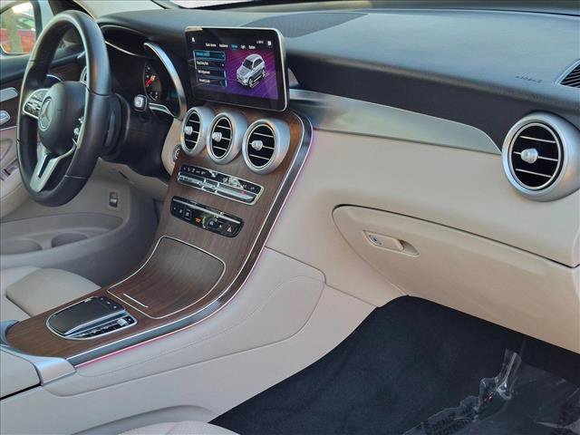 Used 2021 Mercedes-Benz GLC 300 4MATIC image 20