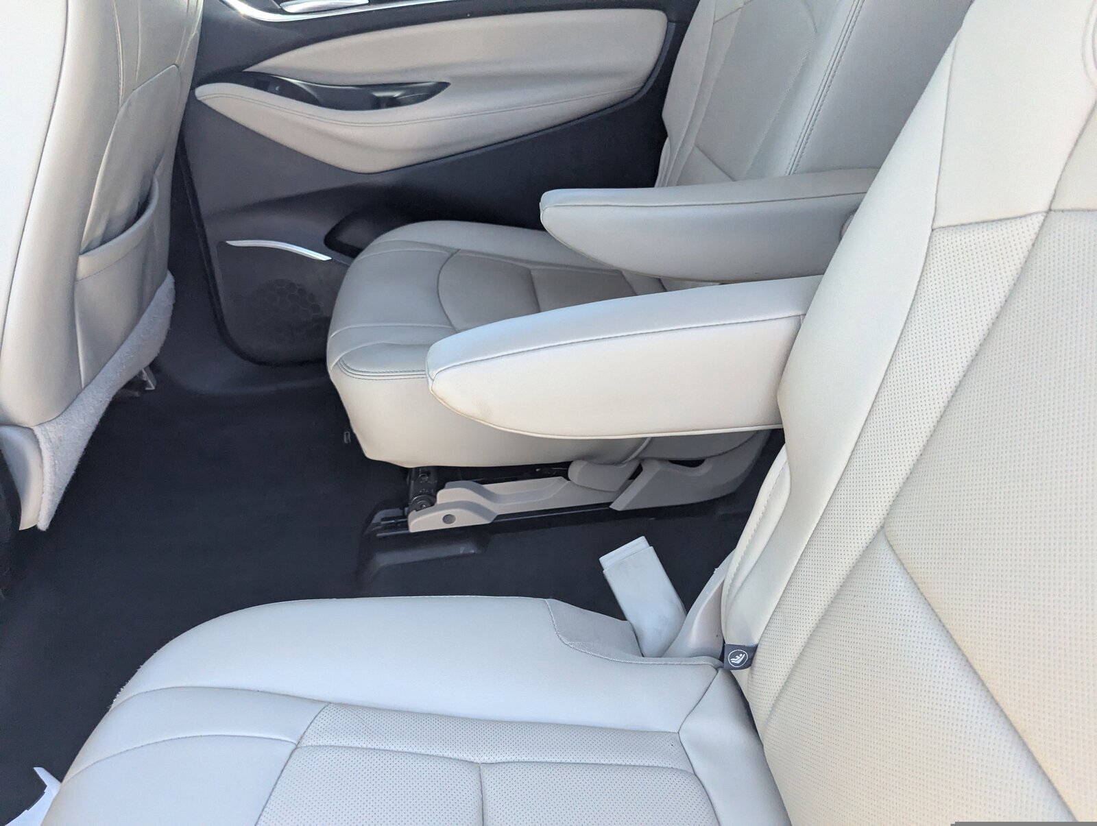 Used 2019 Buick Enclave Essence w/ Trailering Package, 5000 lbs. image 16