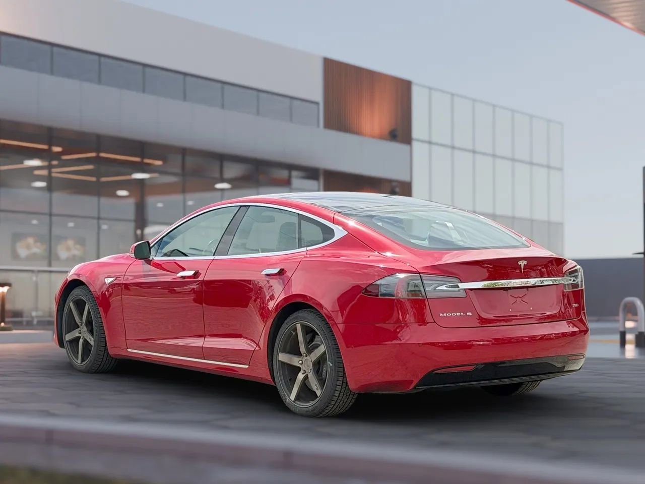 Used 2016 Tesla Model S 75D AWD/4WD image 6